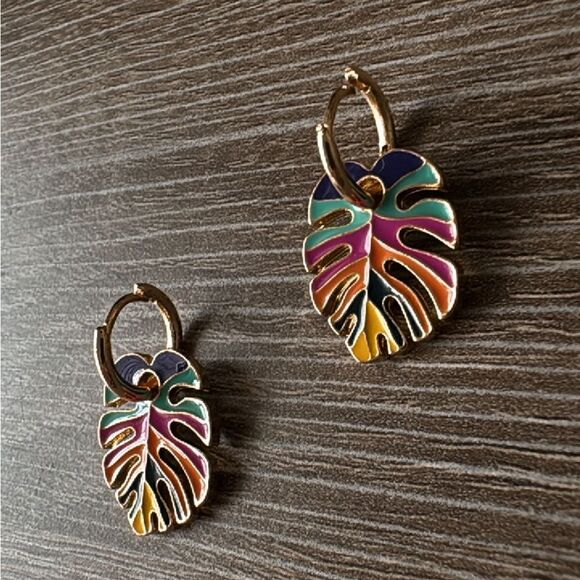 Rainbow leaf hop earrings A657 - Picture 3 of 4